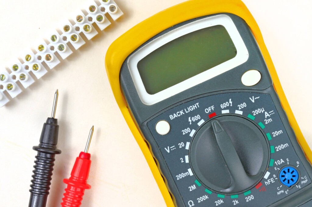 Ile kosztują pomiary elektryczne w Twoim domu?